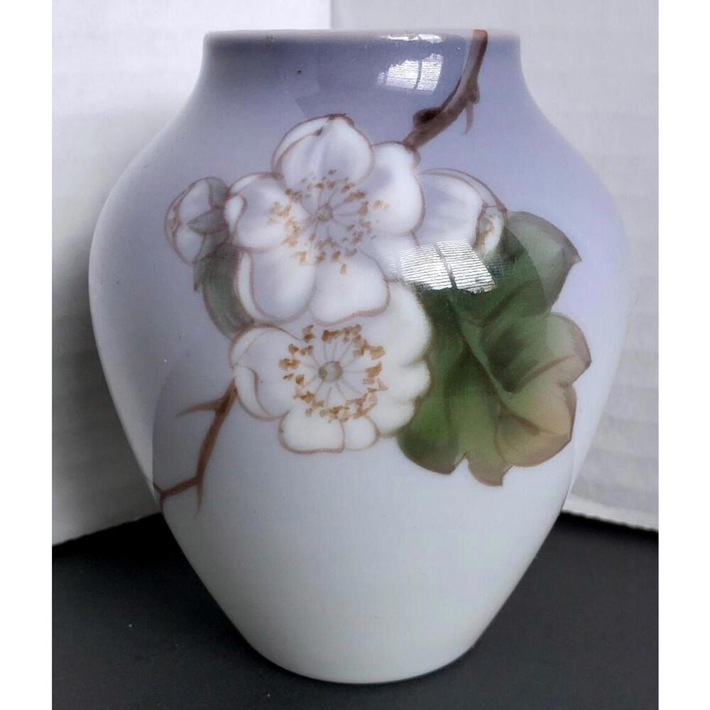 Bing & Grondahl Blue Vase Mini Bud Vase 3.5" Denmark Porcelain Flowers Vintage